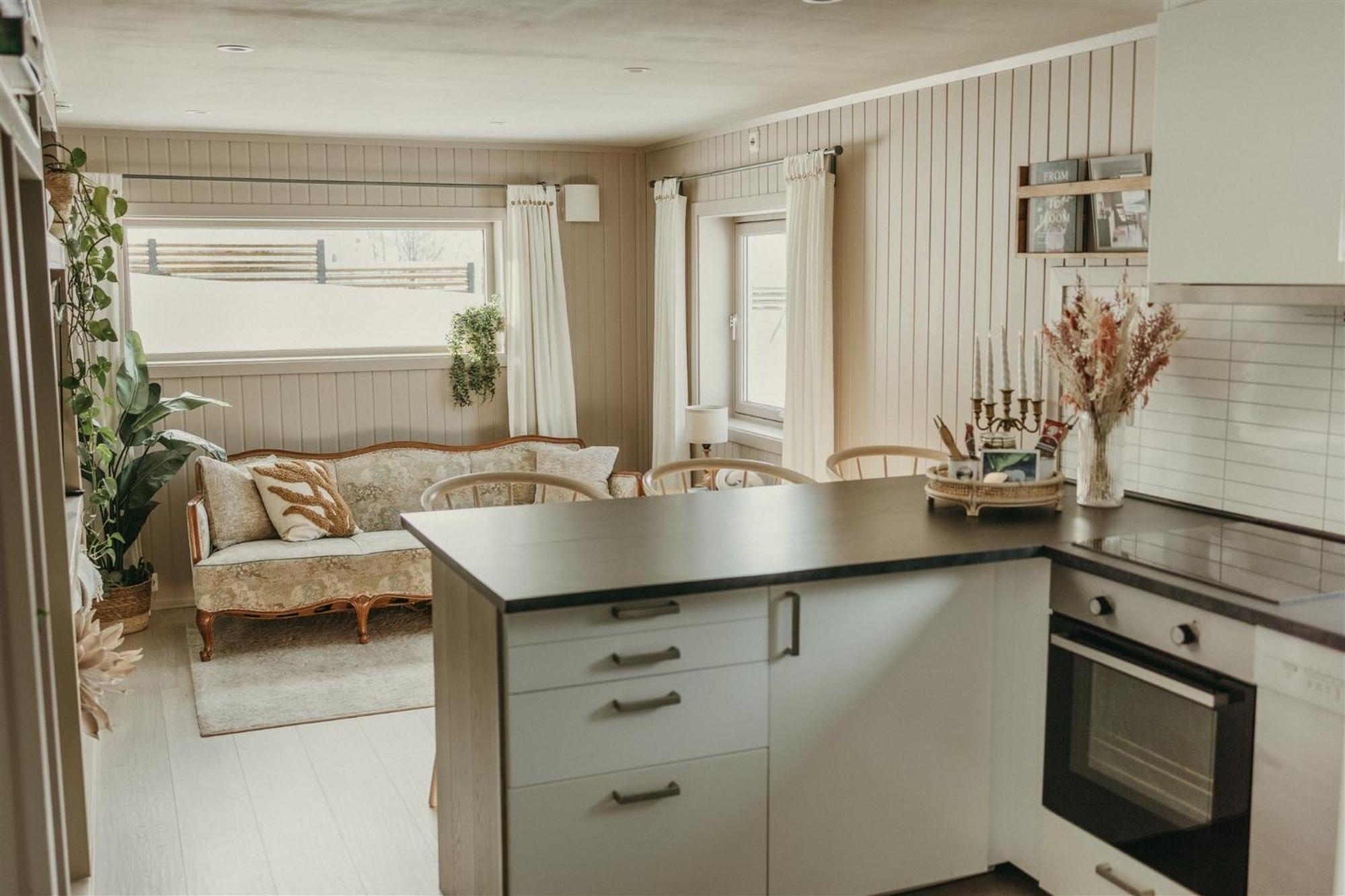 Cozy Fjord Retreat With Firepit And Activities Tromsø